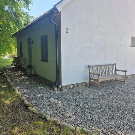 Mysigt Hus I Liten By Naera Havet Ystad Exterior photo